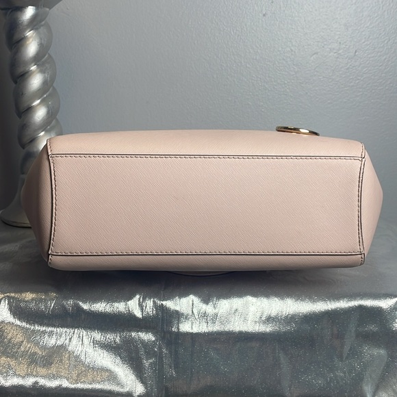 Michael Kors Blush Pink Purse - Picture 8 of 12